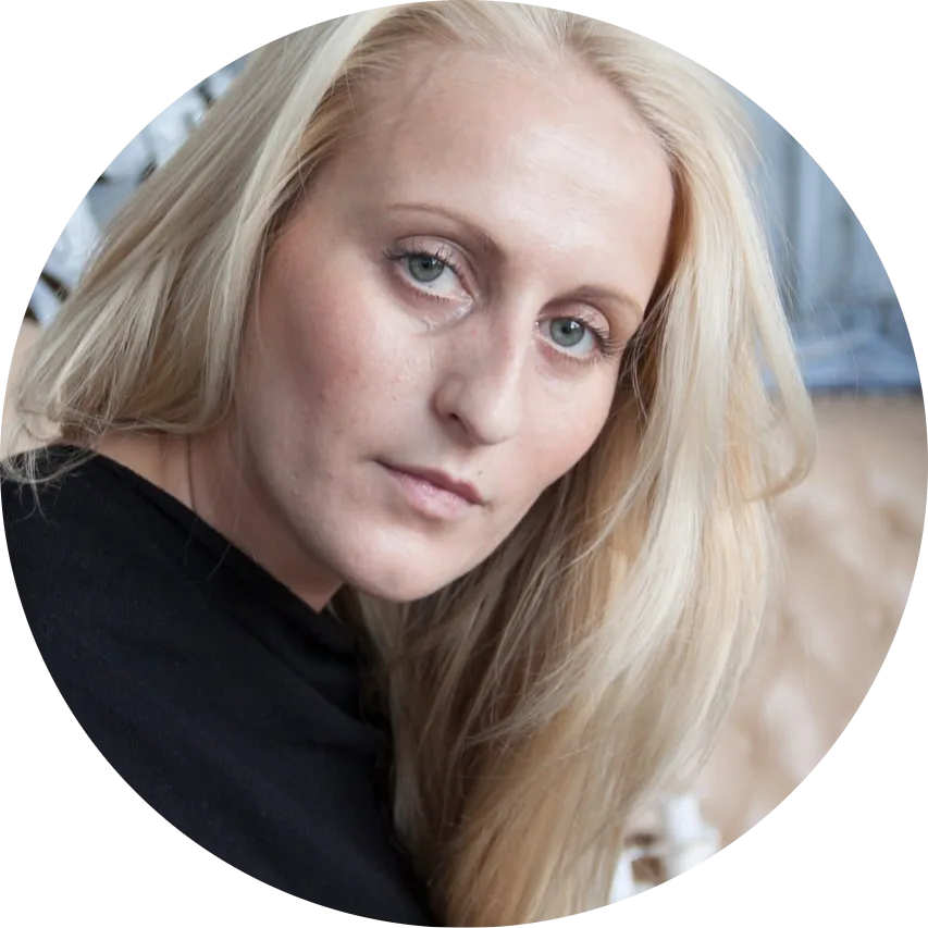 Юлия Попова